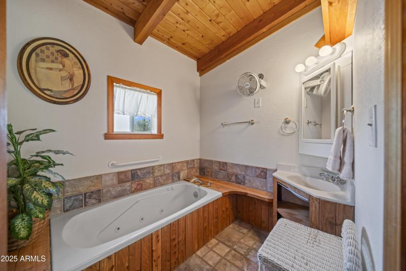 16947 W Willow Ave 00021