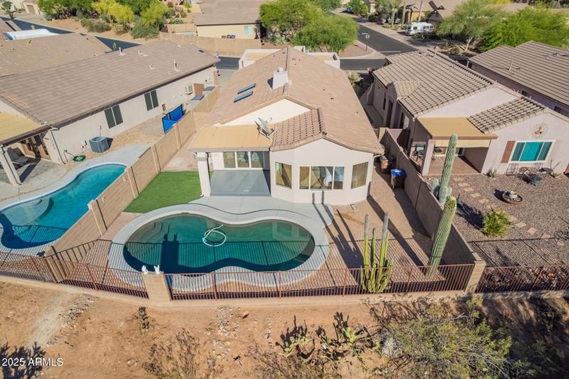 04 - Meandering Drone