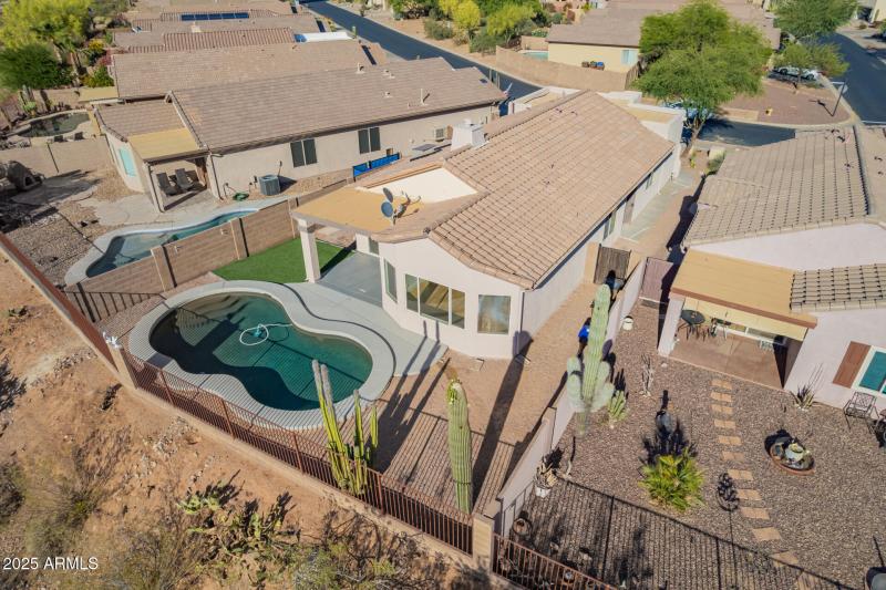 06 - Meandering Drone