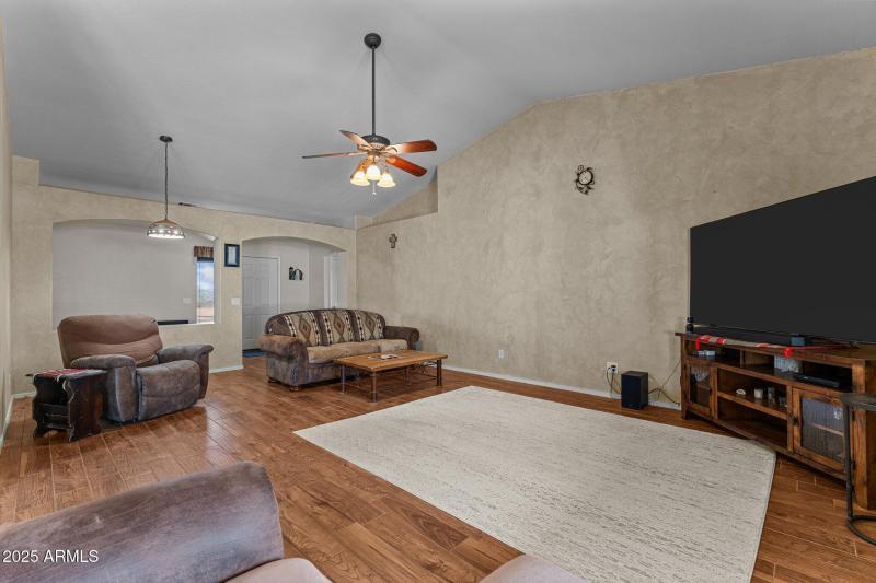 28-web-or-mls-DSC06242