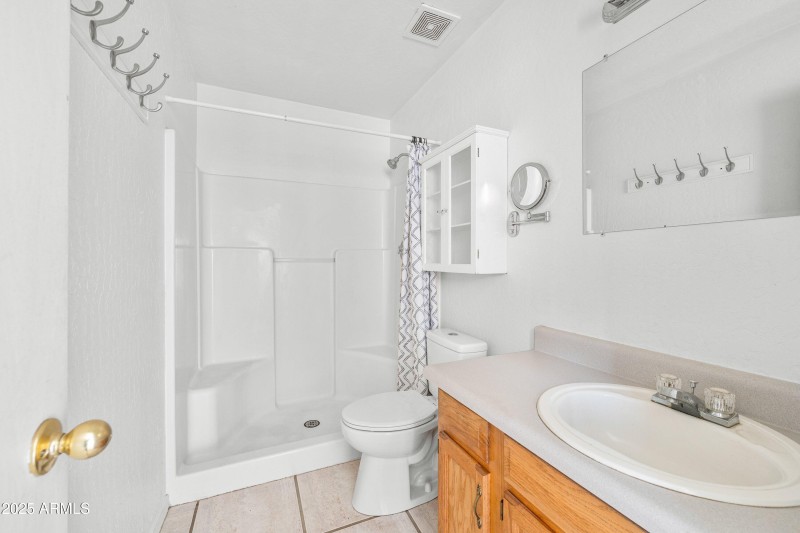 15-17707-E-Karsten-Drive-15