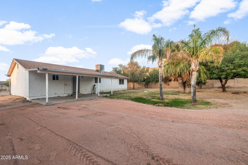 18-17707-E-Karsten-Drive-18