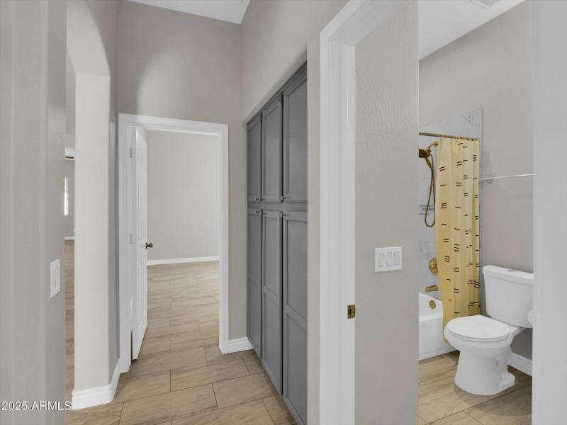 13-8854 W Augusta Avenue-13