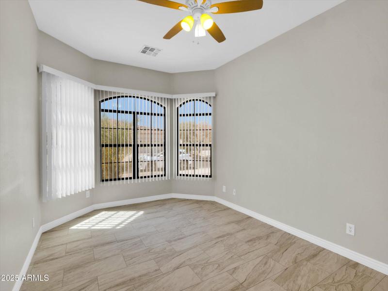 19-8854 W Augusta Avenue-19