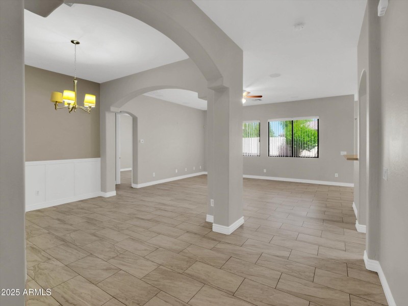 26-8854 W Augusta Avenue-26