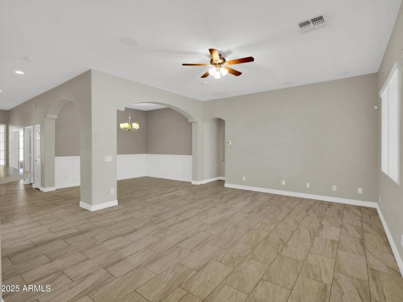 33-8854 W Augusta Avenue-33