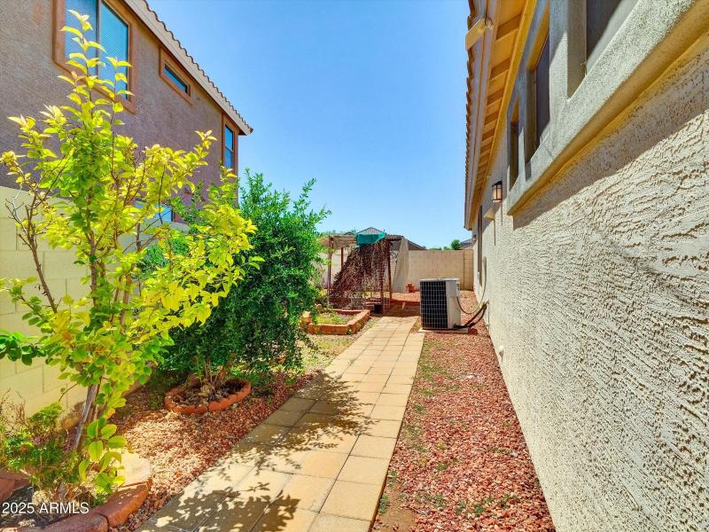 66-8854 W Augusta Avenue-66