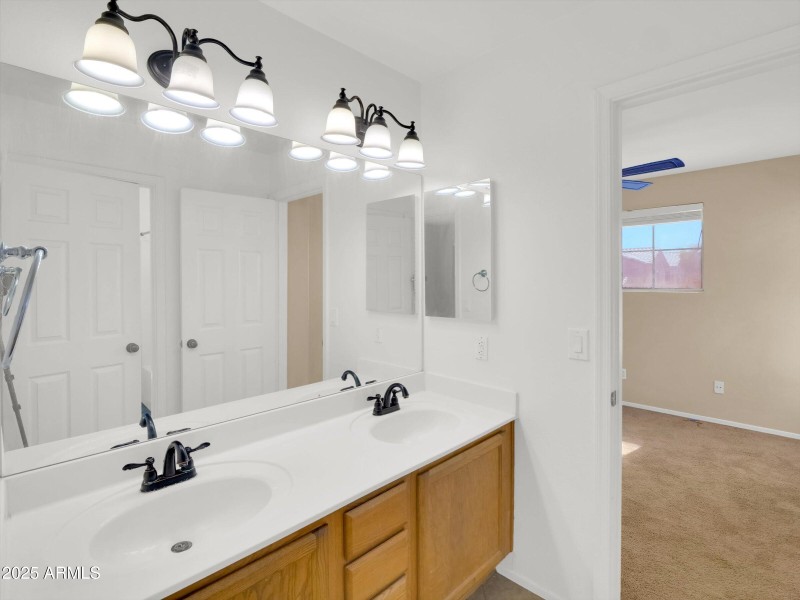 32-13620 N 82nd Lane-32