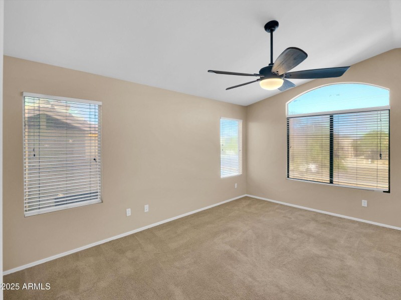 38-13620 N 82nd Lane-38