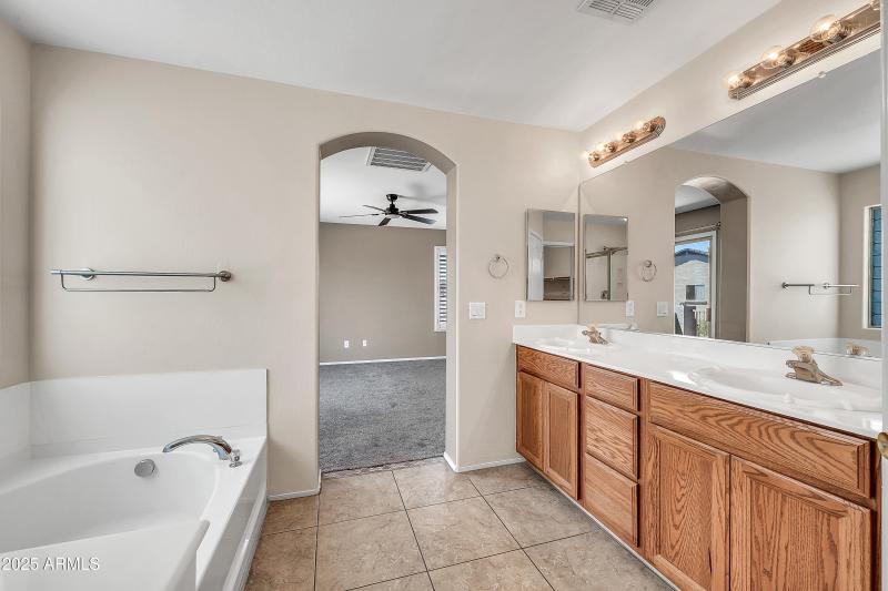 21054 N Sansom Dr-20