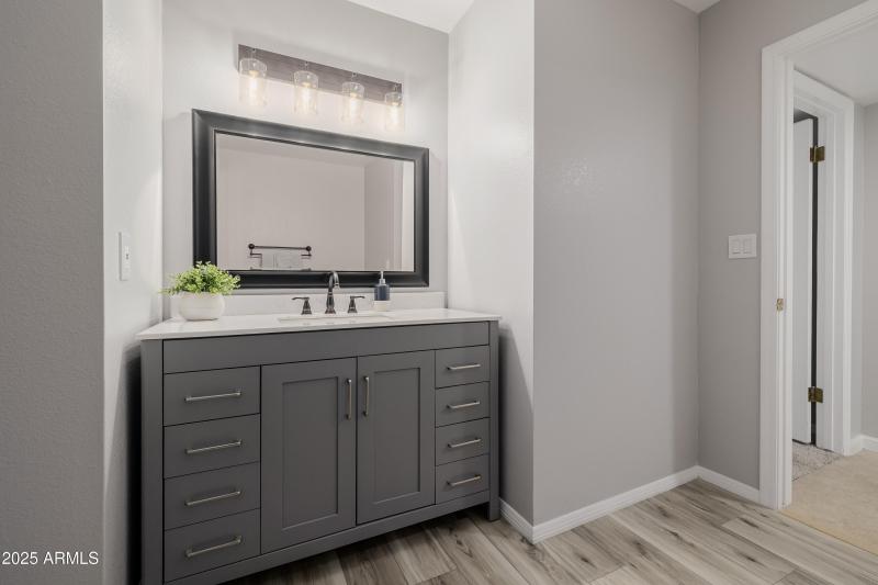 guest bathroom Tucson