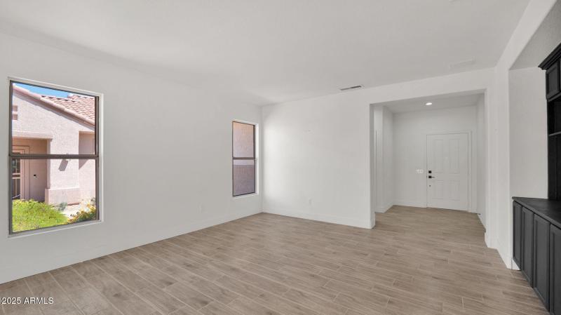 16-web-or-mls-P1322283