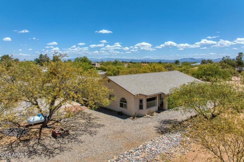 053022-4743 Ojibwa Court