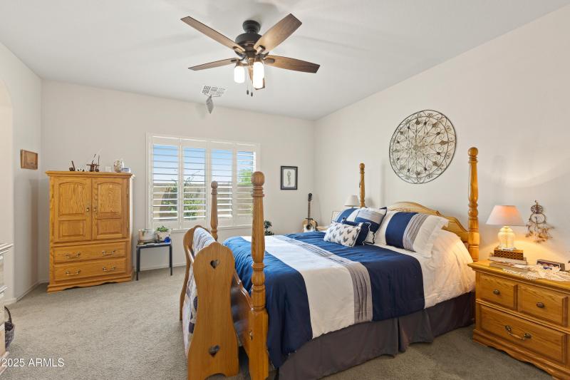 3655 N Astoria Dr-21