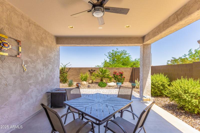 3655 N Astoria Dr-35