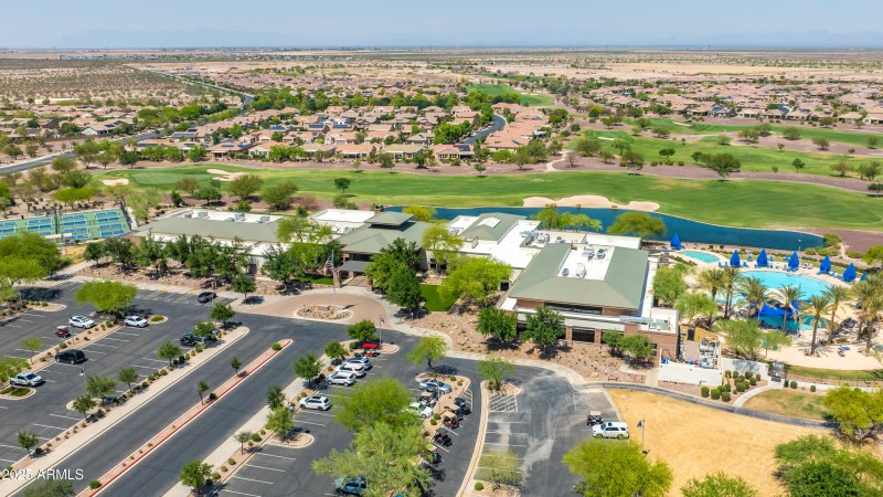 3655 N Astoria Dr-61