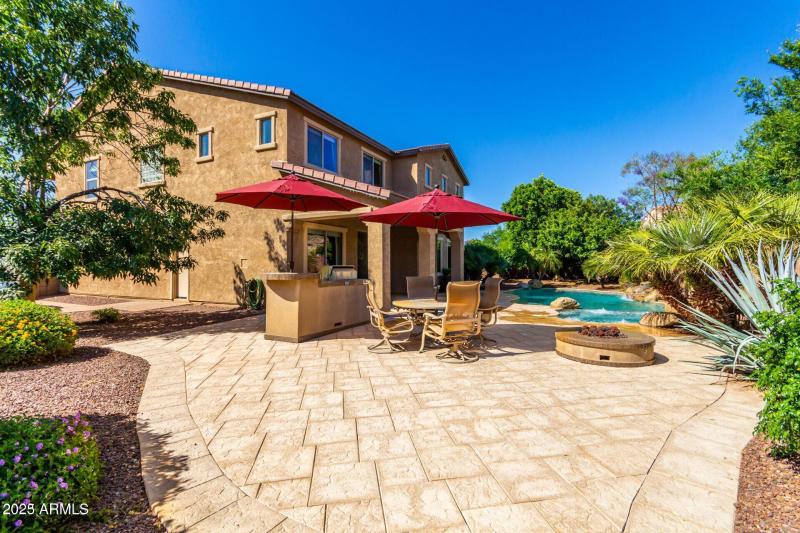 7039 W KATHARINE Way