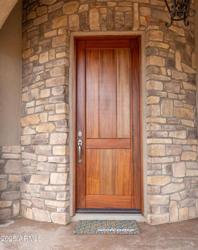 Unique Circular Entry