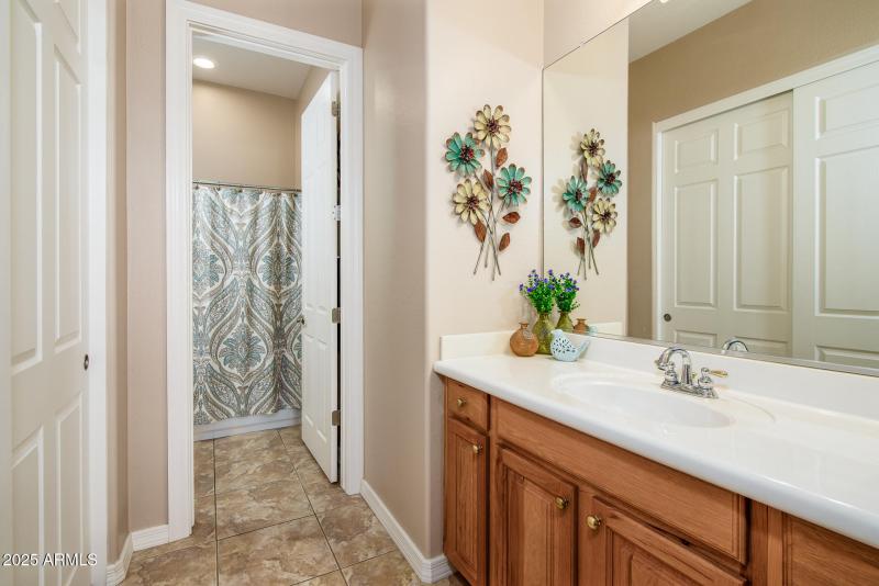 42293 Good Vibrations-8681-Edit