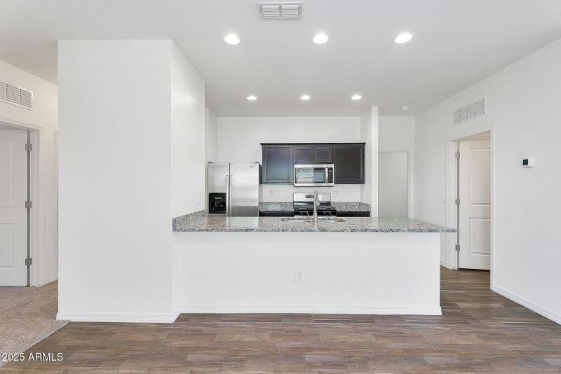 9-web-or-mls-Bowles-09