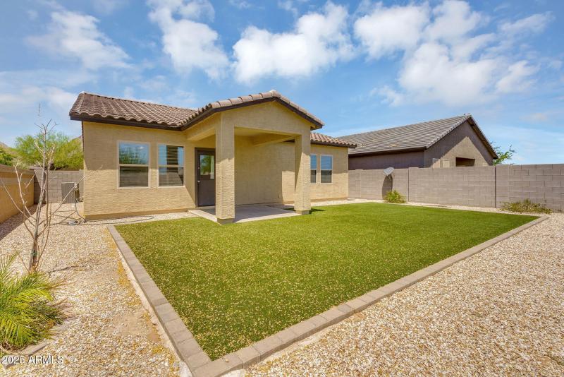 29-web-or-mls-Bowles-29