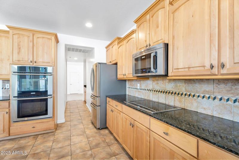 18-web-or-mls-20507 W Daniel Pl -18