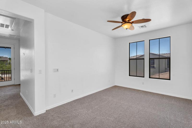 33-web-or-mls-20507 W Daniel Pl -33