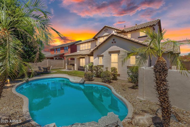 71-web-or-mls-DanielVirtualTwilight-02