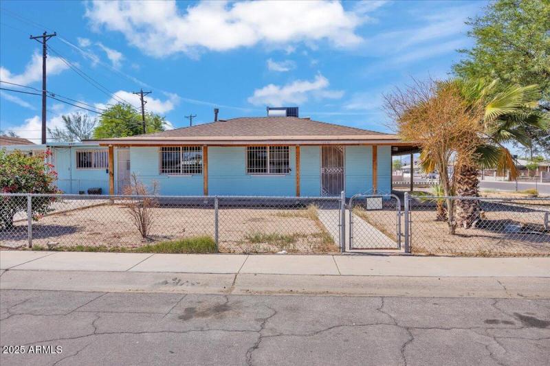 20-6447_W_Piccadilly_Rd20