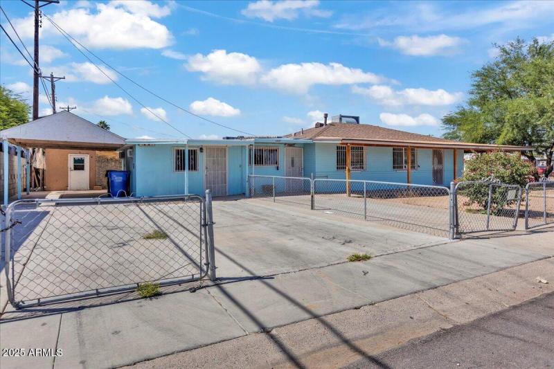 21-6447_W_Piccadilly_Rd21