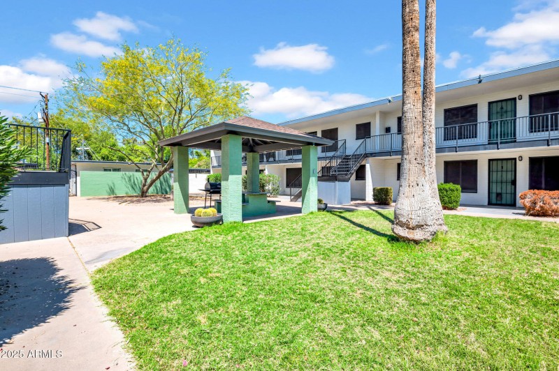 17-web-or-mls-1942 W Berridge Ln-17 NEW