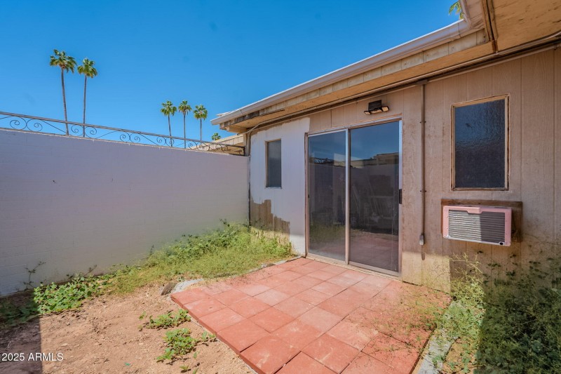 37-web-or-mls-Hobson Plaza-37