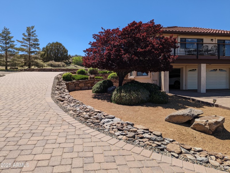 PAVER DRIVEWAY