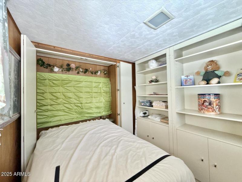 38 Guest Bedroom Murphy Bed