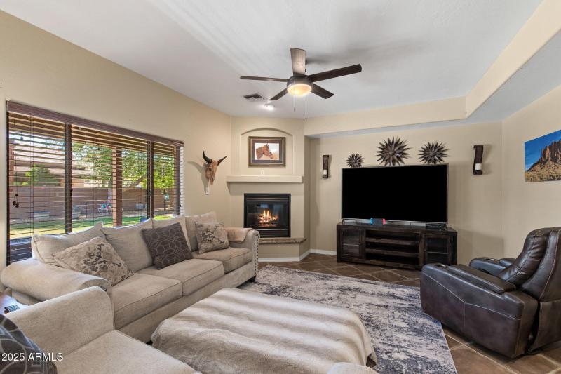 012___20271 E Appaloosa Dr