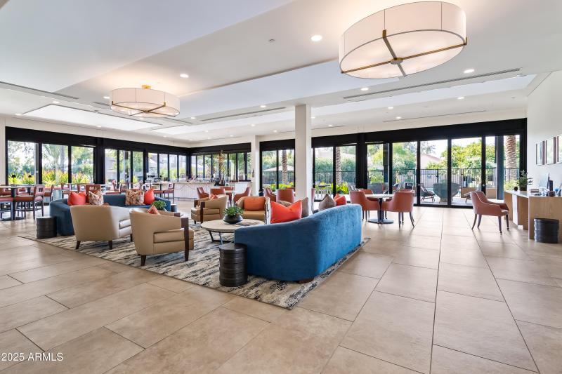 ESTATE CLUB - MAIN COMM. ROOM