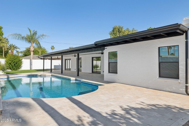 41-web-or-mls-342-e-orangewood-ave