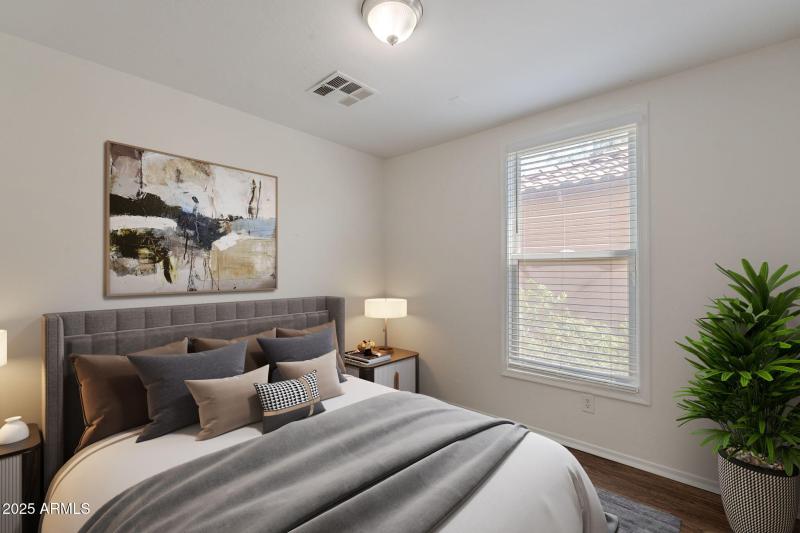 39-web-or-mls-21st-179Bedroom)_VS