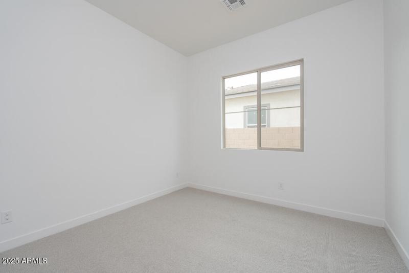 Tri Pointe Waterston Central 385 - Bedro