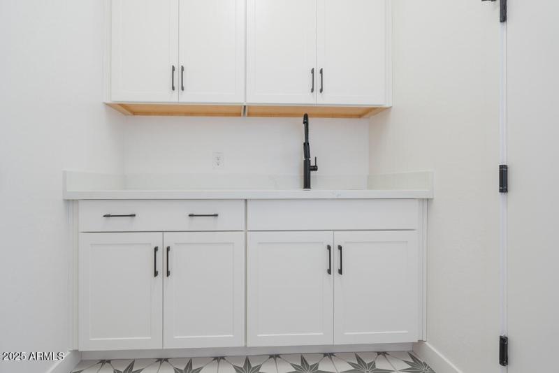 Tri Pointe Waterston Central 385 - Laund