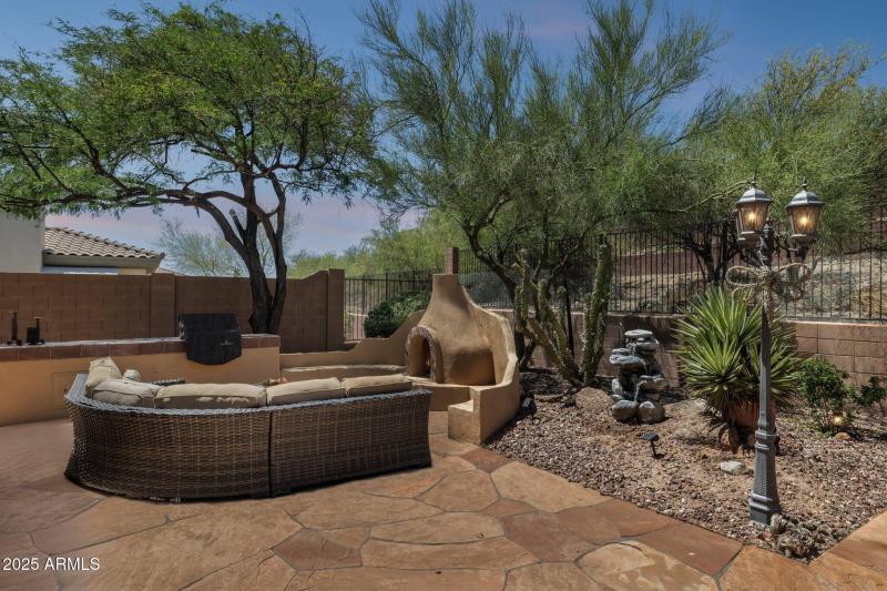 47-web-or-mls-1958-w-legends-way