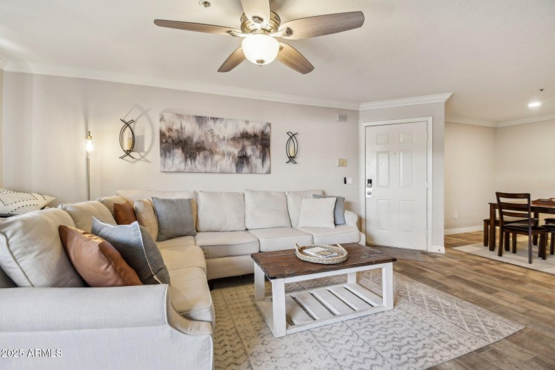 2-web-or-mls-E Campbell Ave 107-1405-002