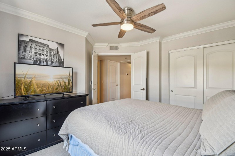 17-web-or-mls-E Campbell Ave 107-1405-01