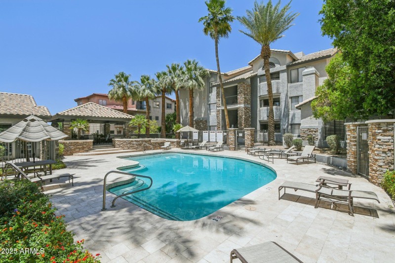 23-web-or-mls-E Campbell Ave 107-1405-90