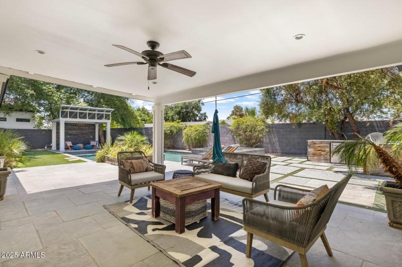 3308 N 51st St Phoenix - 412