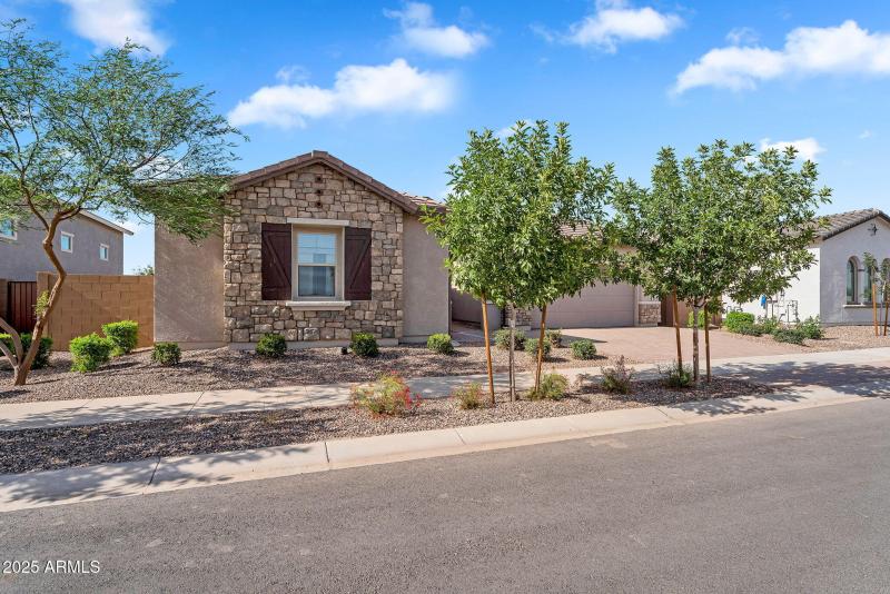 6-web-or-mls-21934 E lords Court-2