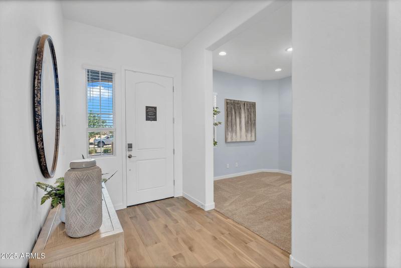 7-web-or-mls-21934 E lords Court-4