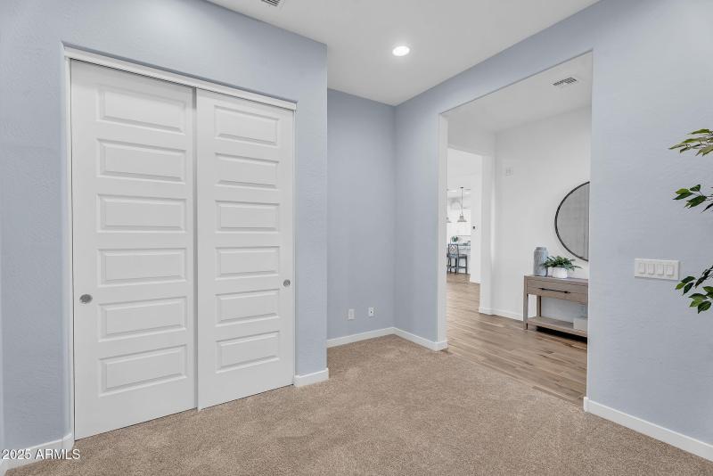 11-web-or-mls-21934 E lords Court-8