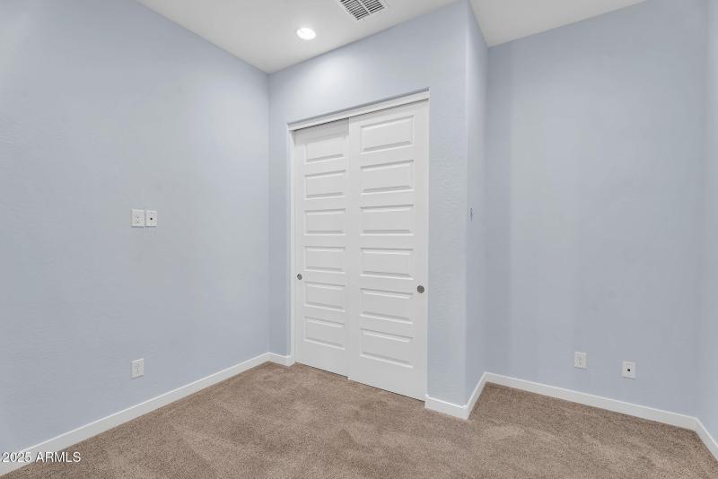 12-web-or-mls-21934 E lords Court-9