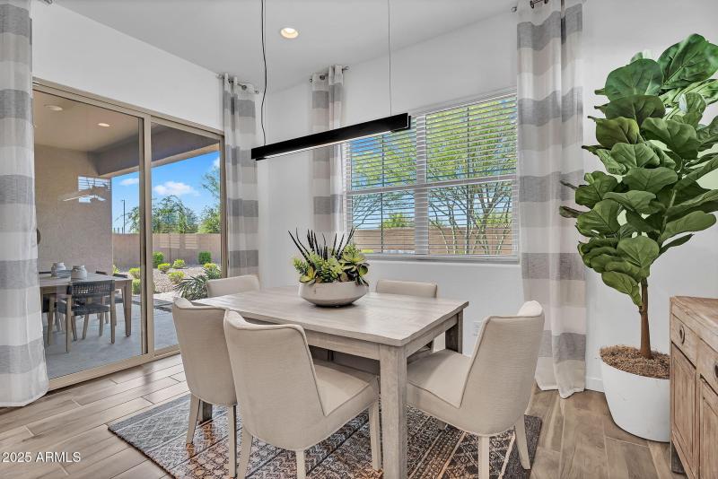 20-web-or-mls-21934 E lords Court-17